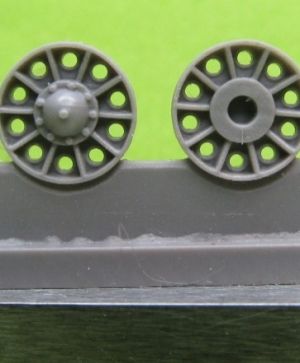 1/72 Idler wheel for T-34 mod.1942-45, with reinforcement rings around the holes
