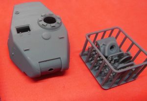 1/72 French Medium Tank AMX M4 mod. 49 with St.Chamond turret (TRV72030)