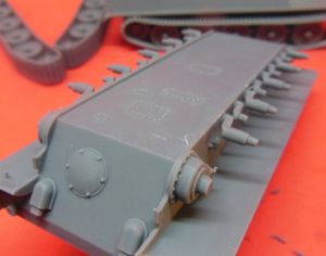 1/72 French Medium Tank AMX M4 mod. 49 with St.Chamond turret (TRV72030)