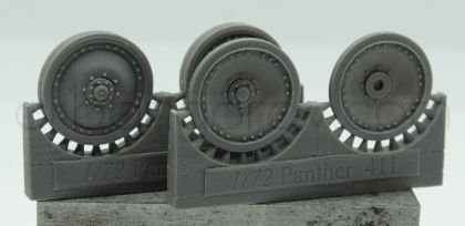1/72 Wheels for Pz.V Panther, with 8 groups of 3 bolts