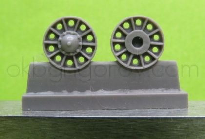 1/72 Idler wheel for T-34 mod.1942-45, with reinforcement rings around the holes